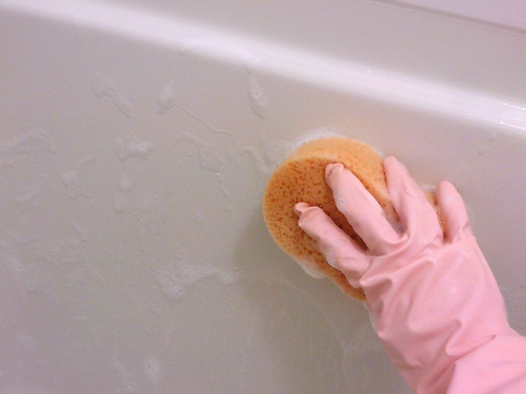 お風呂場　鏡　水垢　掃除